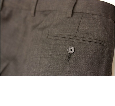 Double stitched back pocket<br/><br/>
We use thick pieces of fabric when constructing the back pocket